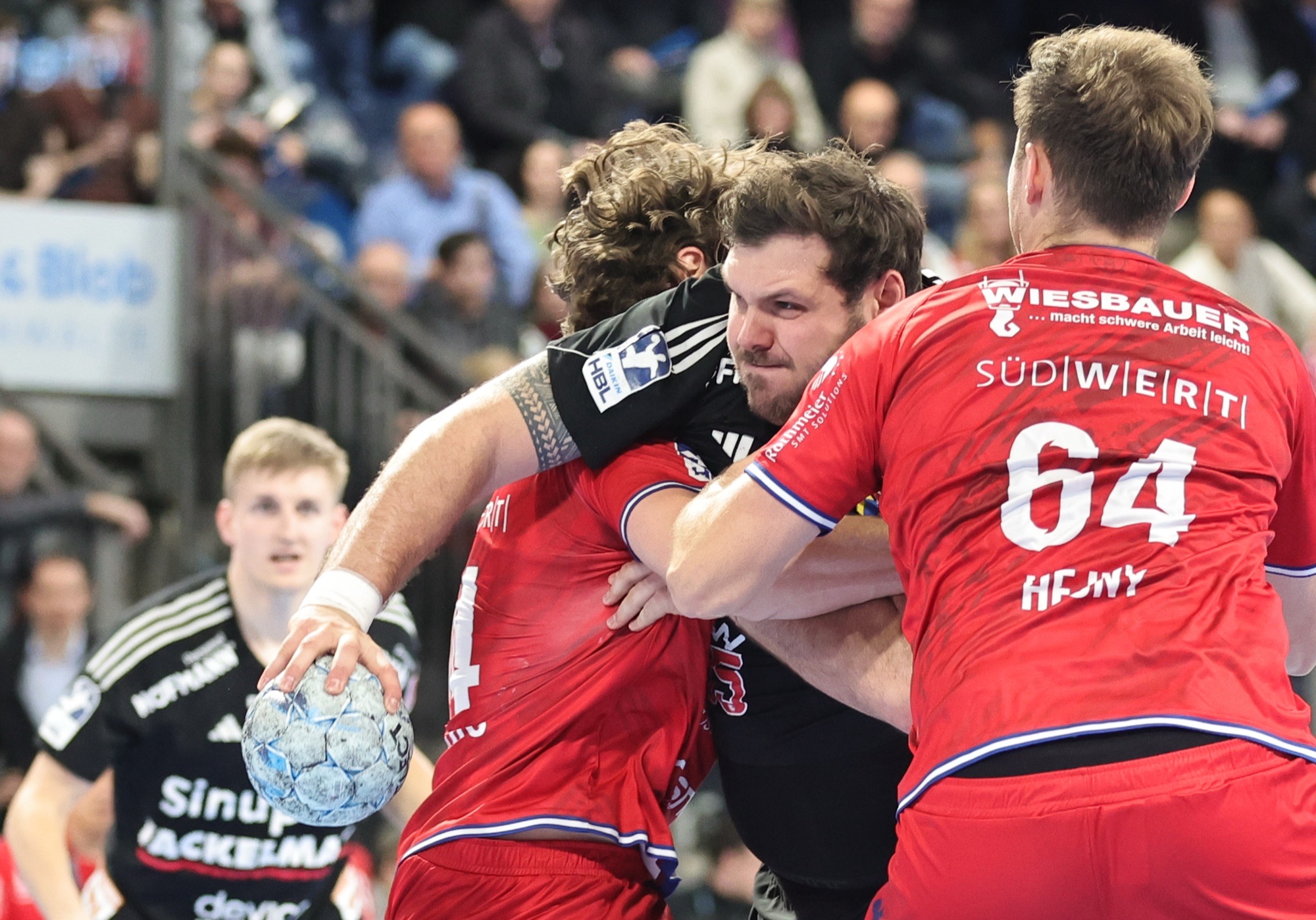 Spannung pur in der ARENA: HC Erlangen erkämpft Punkt gegen Bietigheim