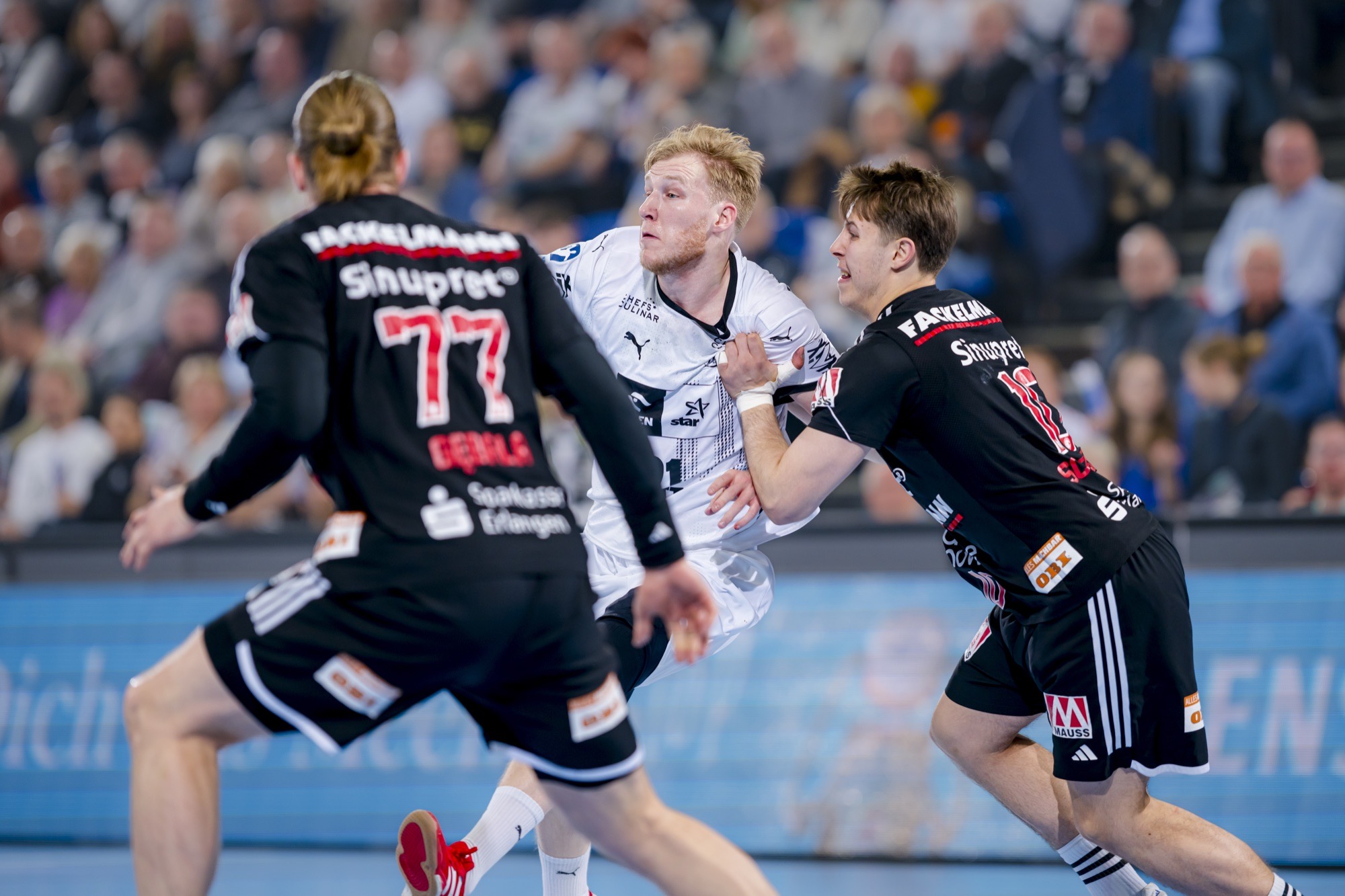 HC Erlangen unterliegt trotz starker Abwehrleistung dem THW Kiel