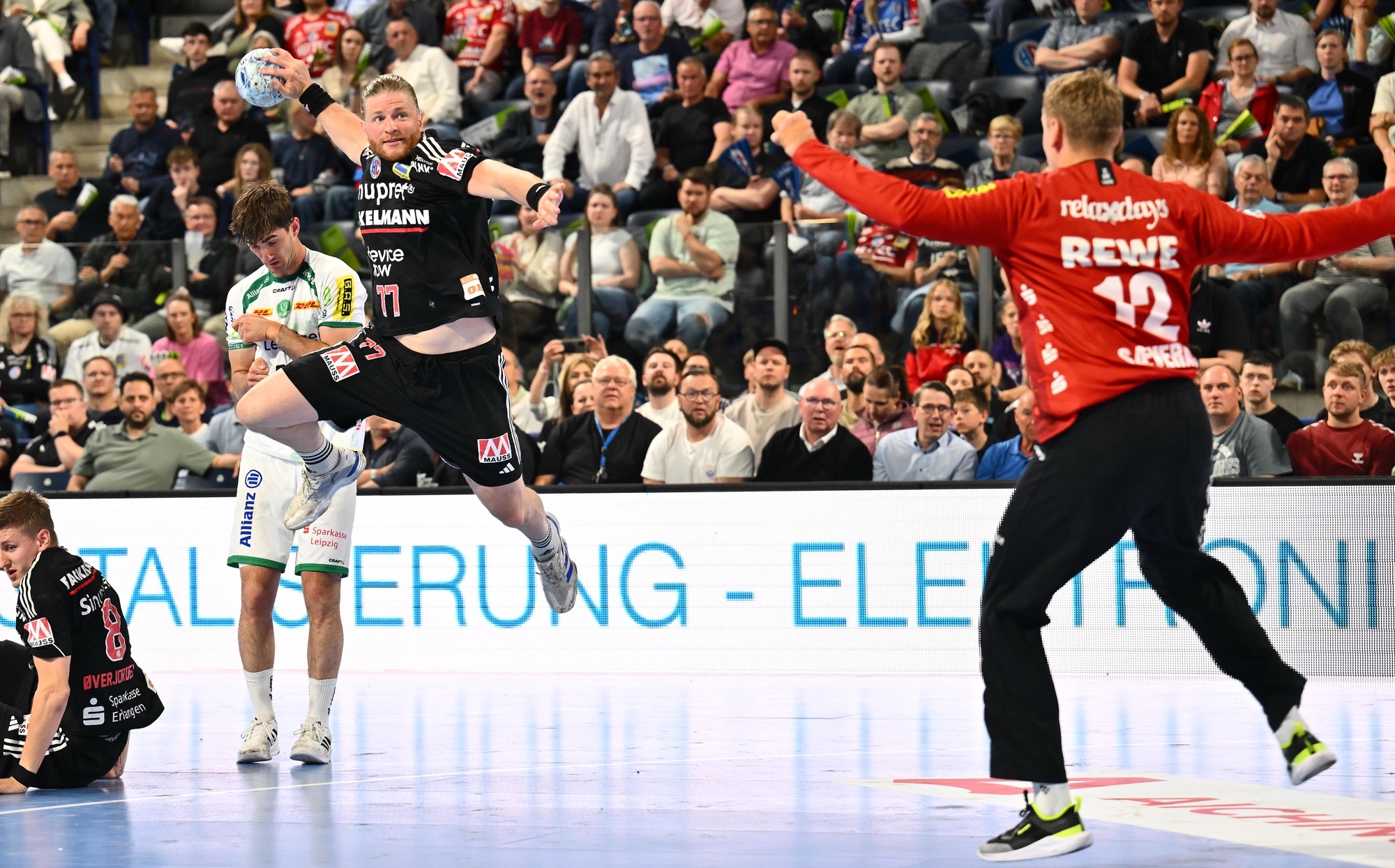 Harter Fight vor atemberaubender Kulisse