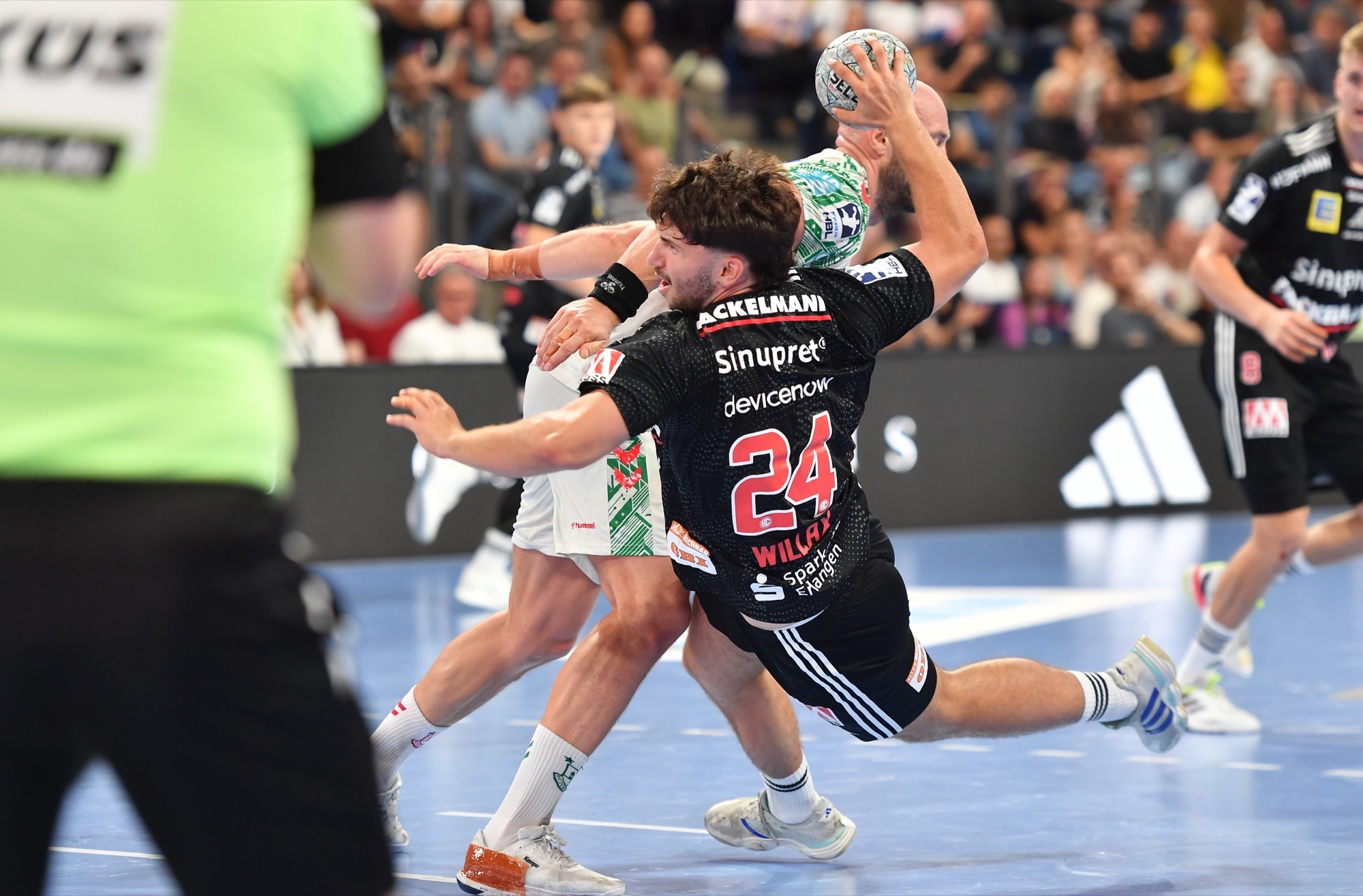 Sensation in Nürnberg: HCE trotz acht Verletzter zum Punktgewinn gegen das beste Team der Welt